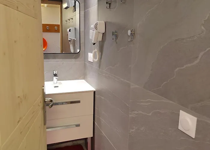 Chaleureux A Aime 25 M² En Montagne *